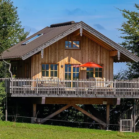 Feriehus Baumhaus Samerberg